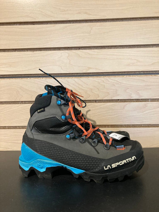 La Sportiva Mountaineering Boot, Black/Blue, Women's 6