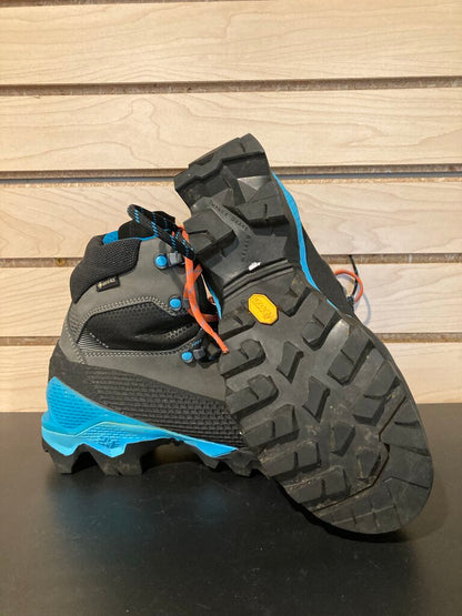 La Sportiva Mountaineering Boot, Black/Blue, Women's 6