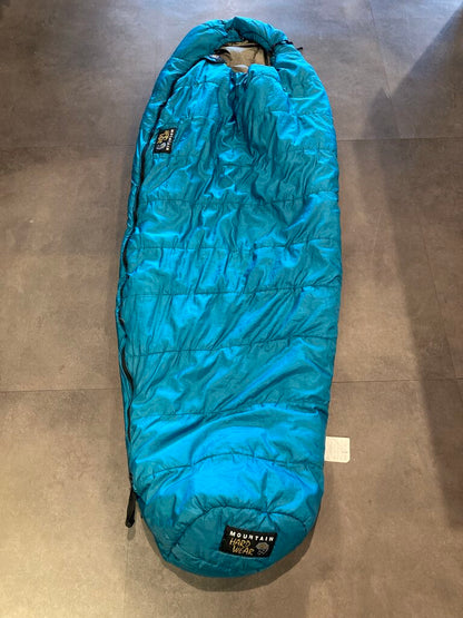 *Vintage* Mountain Hardwear Sleeping Bag, Teal, SHORT 20 Degree?