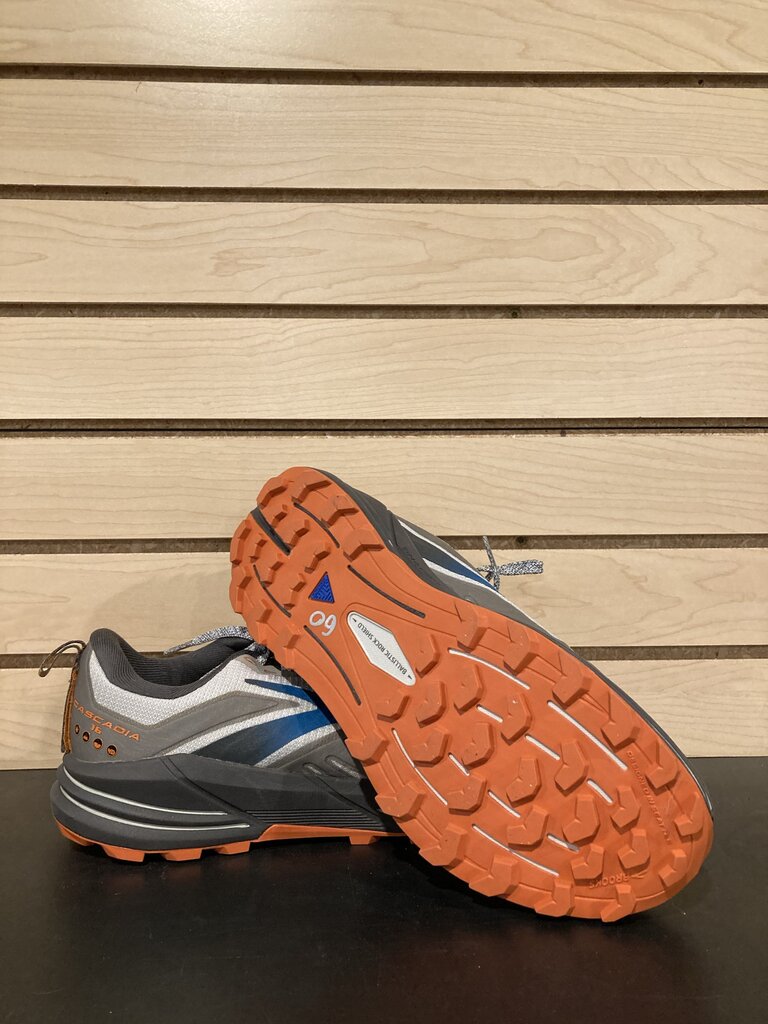 Brooks Running Shoes, Grey, Men's 9