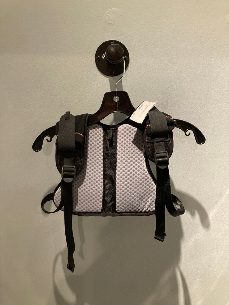 Orange Mud Running Vest, Black