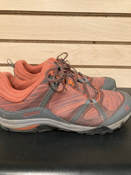 Oboz Low Hiking Shoe, Red/Black, Women's 9