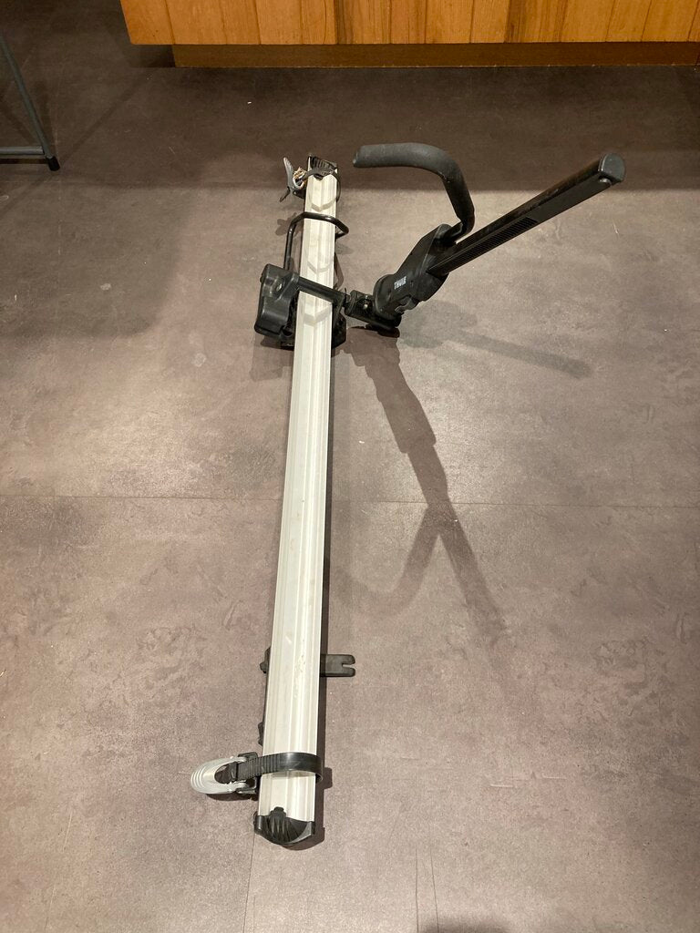Thule UpRide Roof Mount Bike Rack w/ key, Silver, 1 Bike