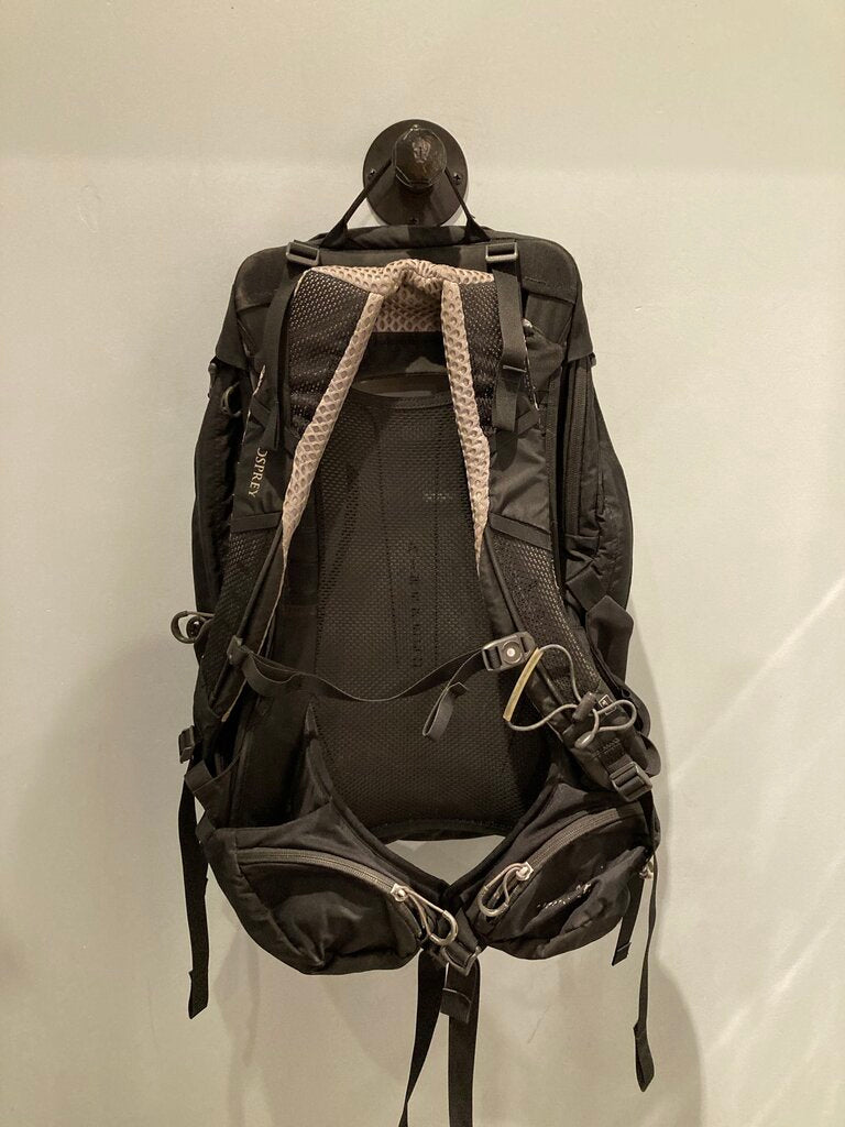 Osprey Manta Backpack, Black, 34L