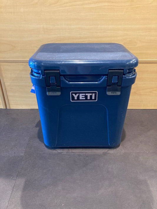 YETI Roadie 24 Hard Cooler, Blue