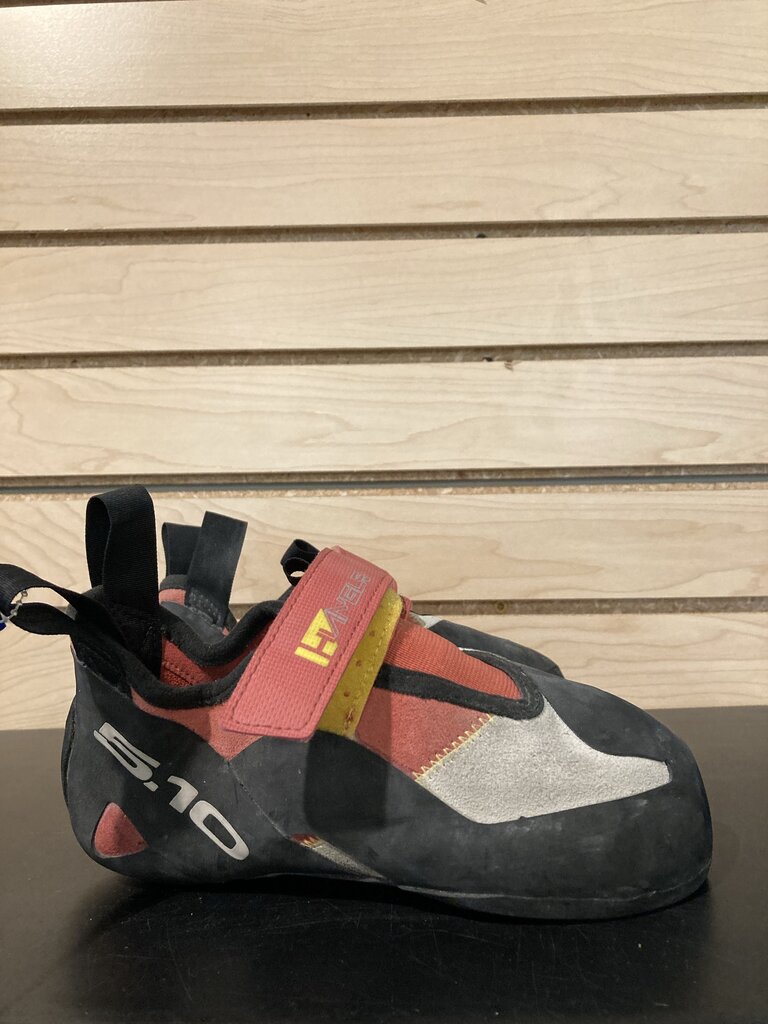 5.10 Hiangle Climbing Shoes, Pink/Yellow, Women's 8