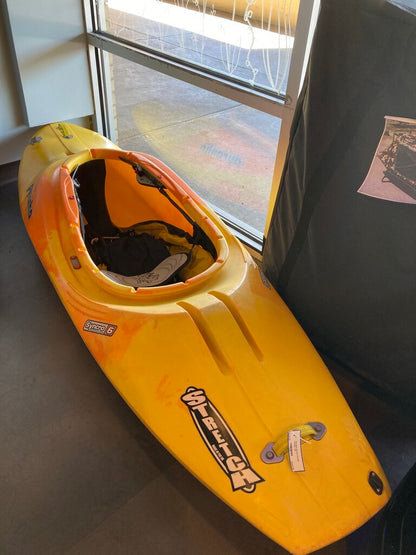 Pyranha Stretch Kayak, Orange, OS