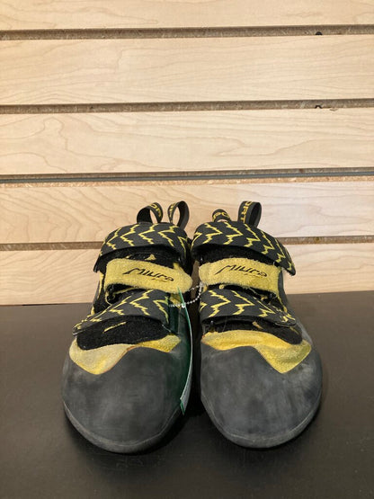 La Sportiva Miura Climbing Shoes, Yellow/Black, 42.5