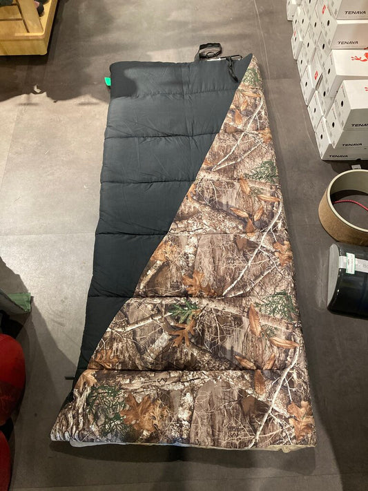 Slumberjack Pathfinder Sleeping Bag, Black/Camo, 35 Degree
