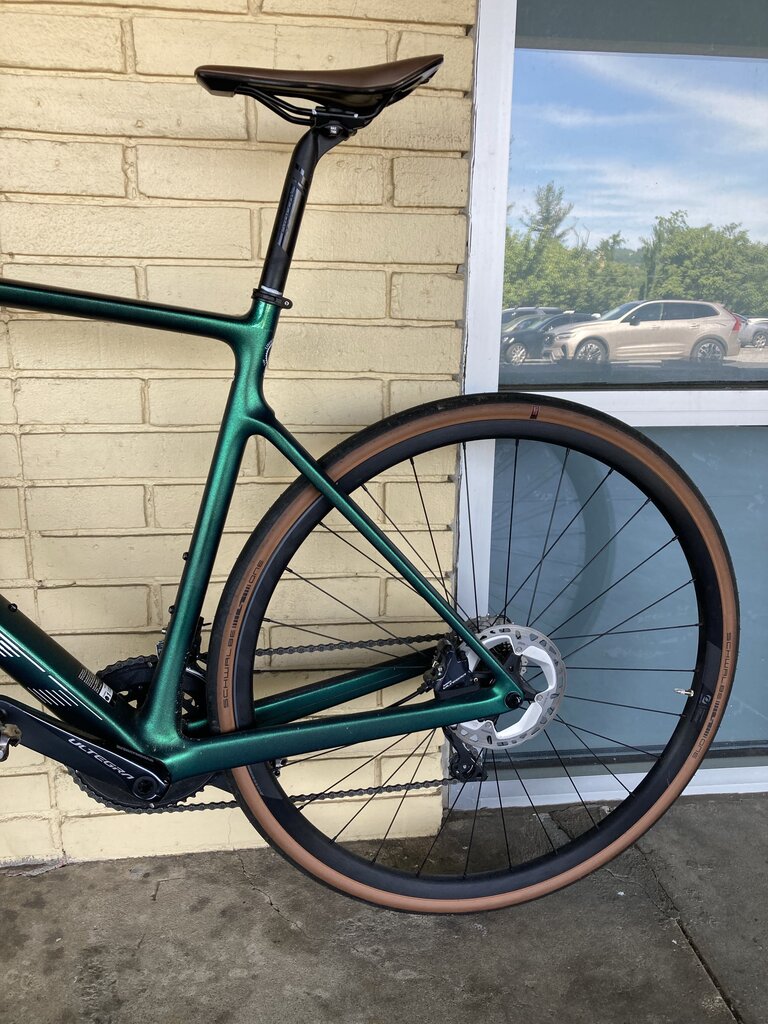 Scott Addict 20 Carbon Road Bike, Green, 28" Tires/54cm Frame