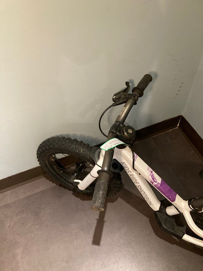 Kids Ride Shotgun Dirt Hero Balance Bike, White, 14"Wheels
