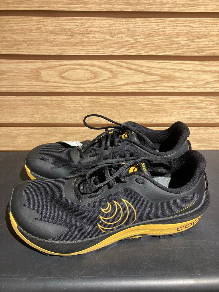 (NEW) Topo Traverse Sneakers, Black/Yellow, Men's 13