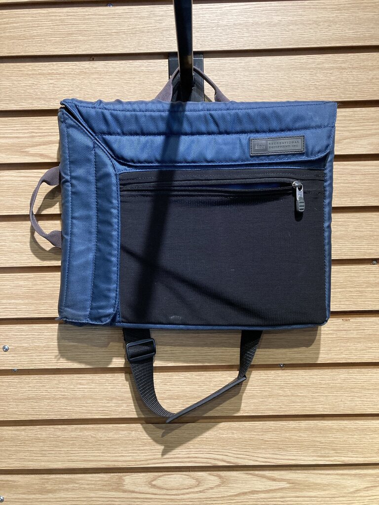 REI Padded Laptop Case, Blue