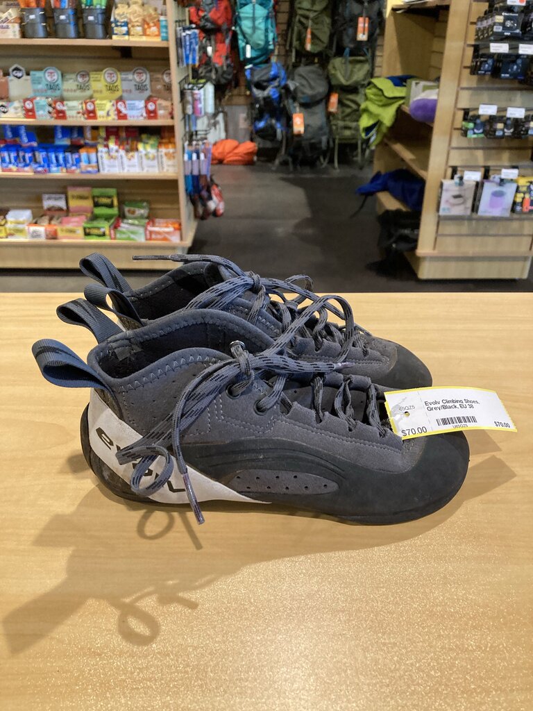 Evolv Climbing Shoes, Grey/Black, EU 38