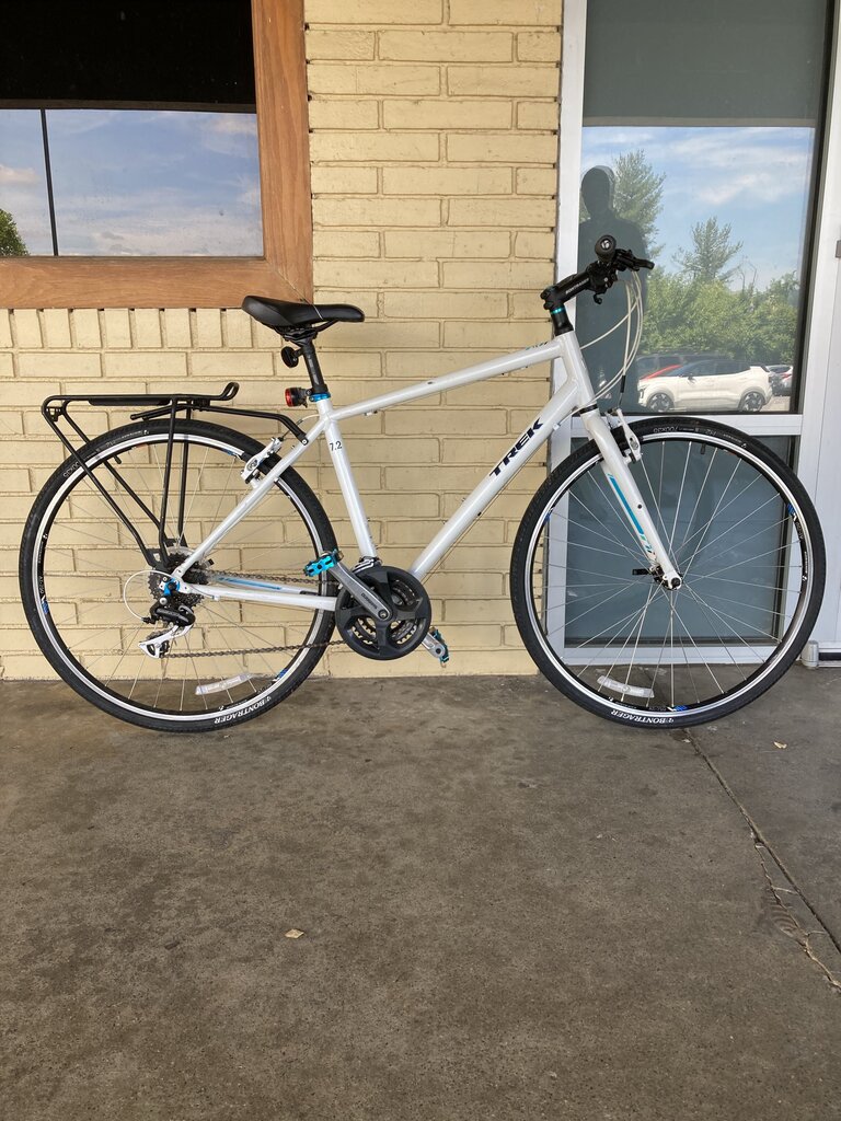 Trek FX 7.2 Hybrid Bike, White/Blue, 19" Frame/700cm Wheels