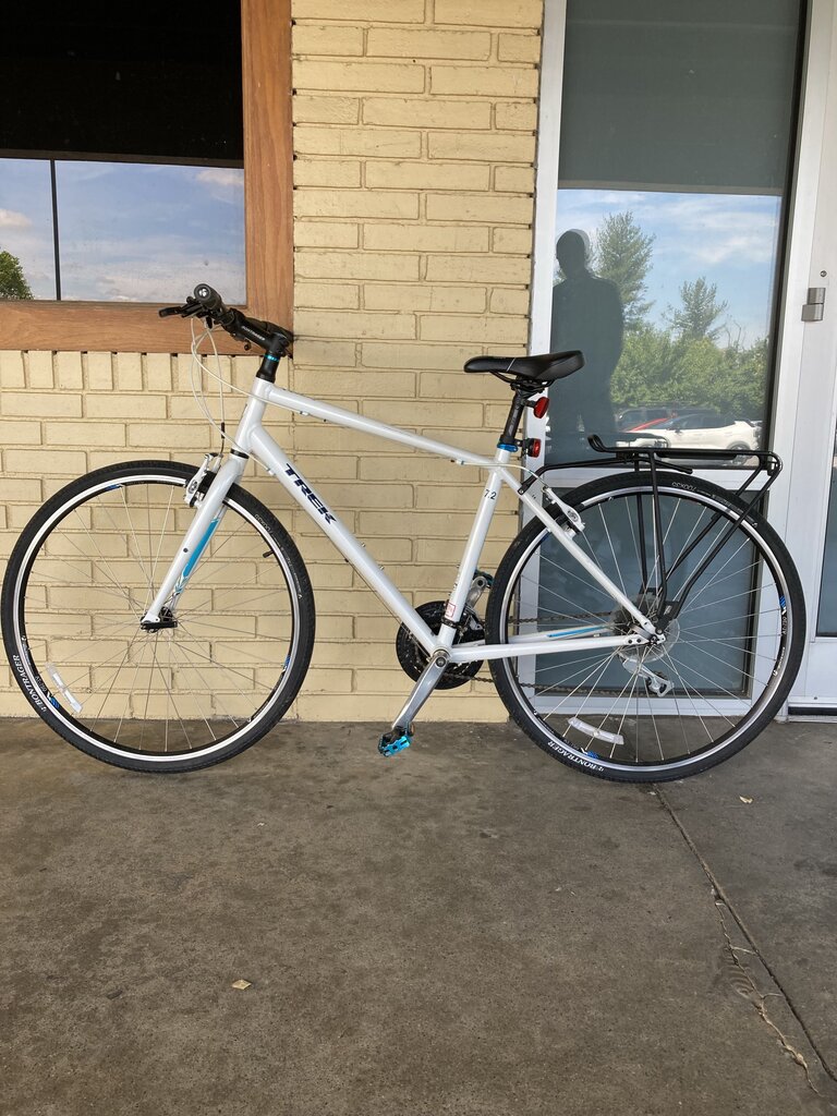 Trek FX 7.2 Hybrid Bike, White/Blue, 19" Frame/700cm Wheels