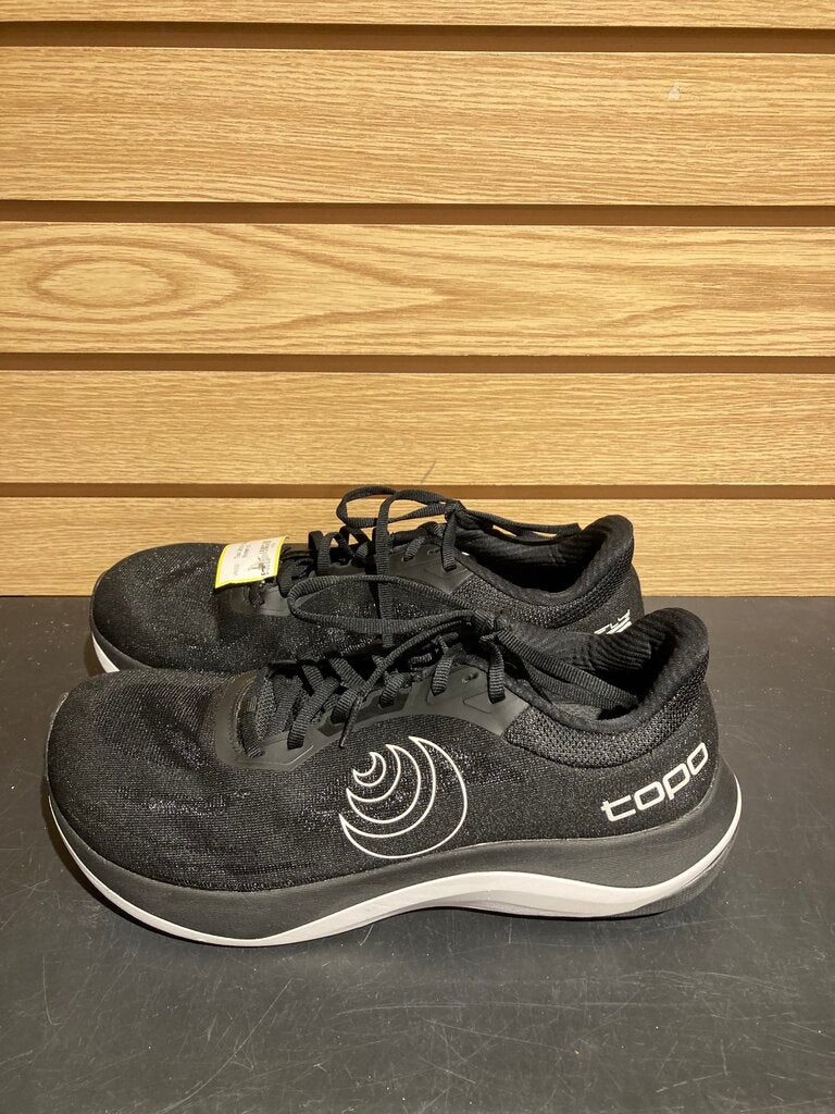 Topo Ultrafly 6, Black, Women's 9.5