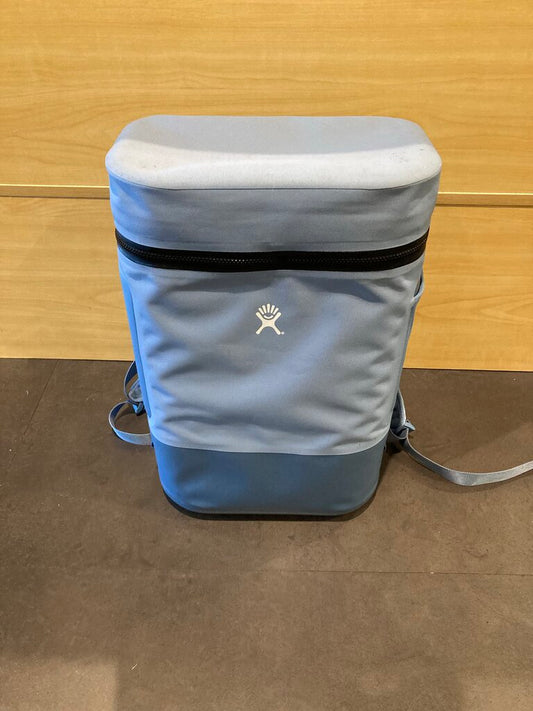 Hydroflask Carryout Backpack, Blue. 22L