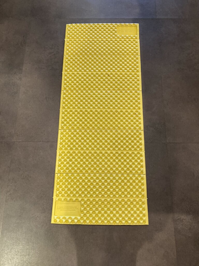 Therm-a-rest Z-Lite Sol Sleeping Pad, Gray/Yellow
