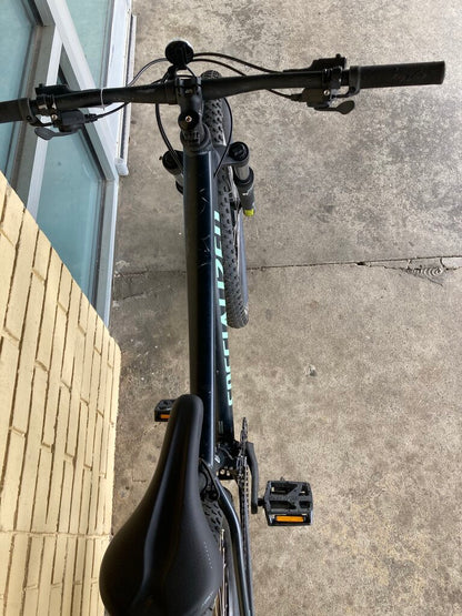 (AS IS) Specialized Pitch MTB, Green/Teal, 27.5" Wheels/M Frame