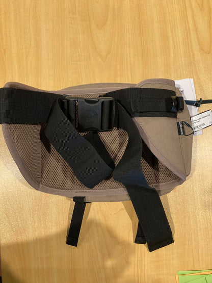 (NWT) Herschel Eighteen Hip Pack, Brown