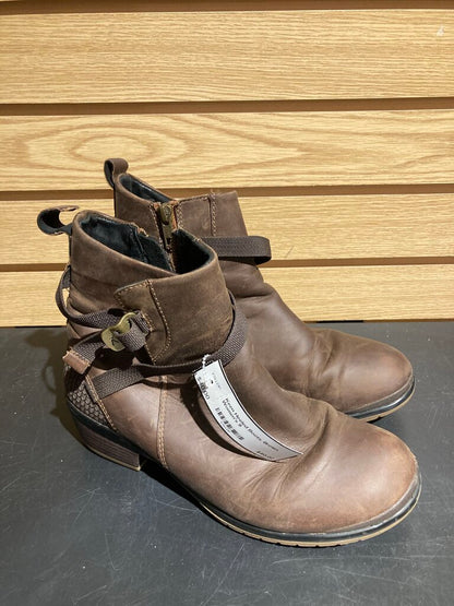 Keen Heeled Boots, Brown, Women's 9