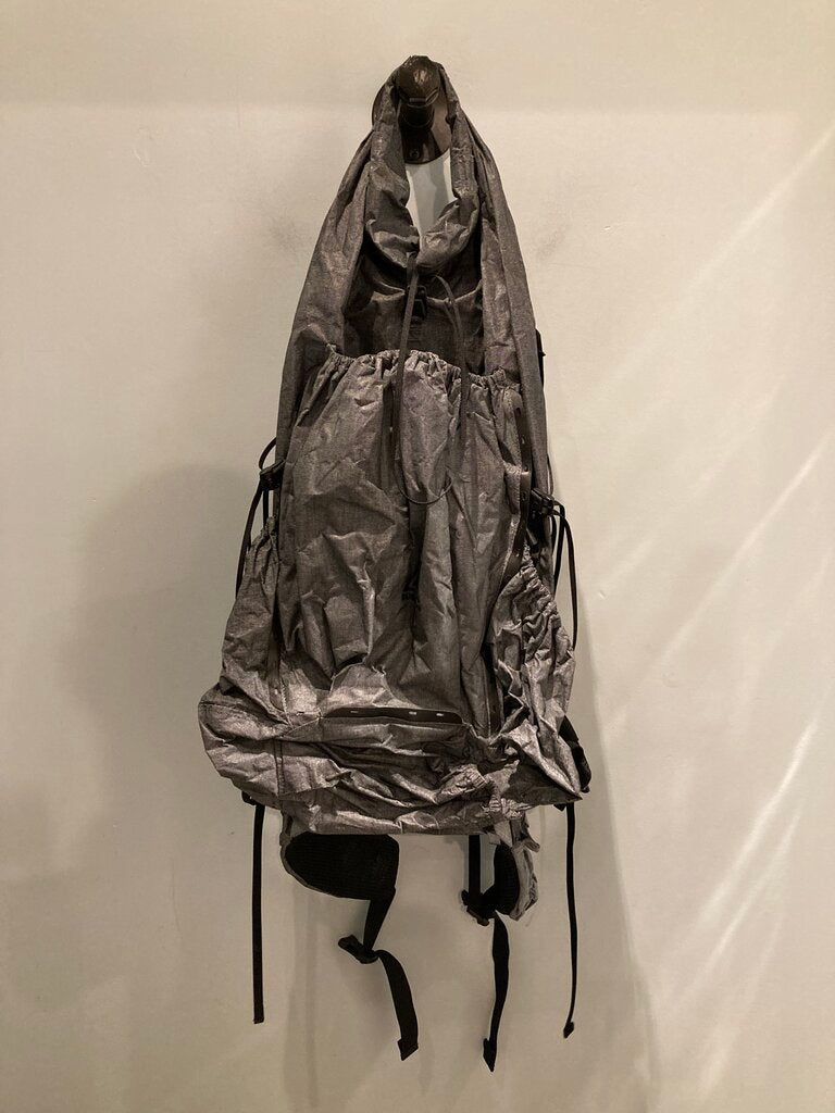 (NWT) Durston Wapta 30 Backpack, Grey, M
