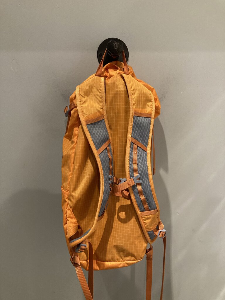 Peregrine Flight Backpack, Orange, 18L