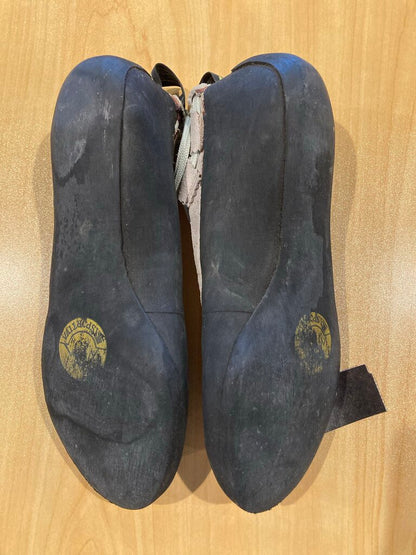 (Wear) La Sportiva Mythos Climbing Shoes, Grey/Light Blue, 37.5