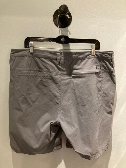 Mountain Hardwear Shorts, Grey, Men's 40