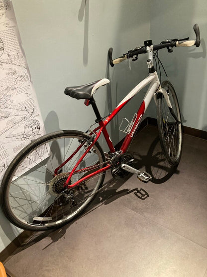 (Needs Brake TLC) Specialized Vita Elite, Red/White, 47cm Frame, 700c Wheel