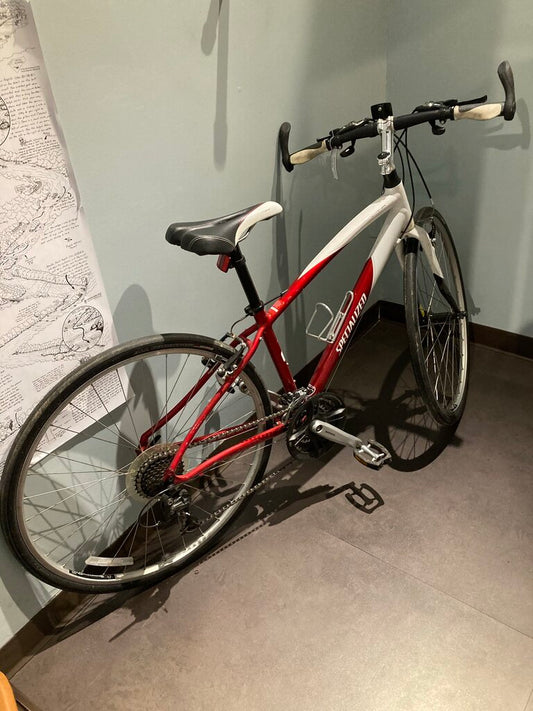 (Needs Brake TLC) Specialized Vita Elite, Red/White, 47cm Frame, 700c Wheel