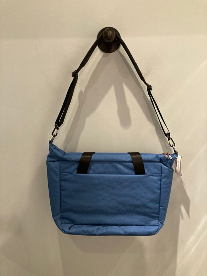 Topo Global Pro Travel Tote, Blue, 17L (Sample)