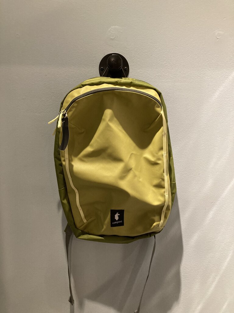 Cotopaxi Vaya 18L Daypack, Green