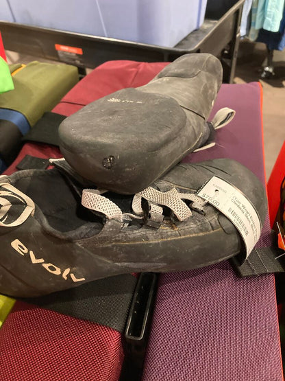 (Toe Wear) Evolve Phantom Climbing Shoe, Black, Men's 11