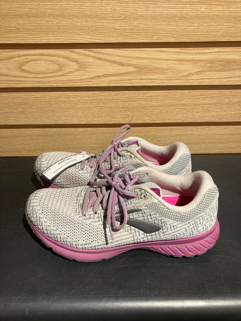 Brooks Revel 3, Pink/Grey, Women's 9