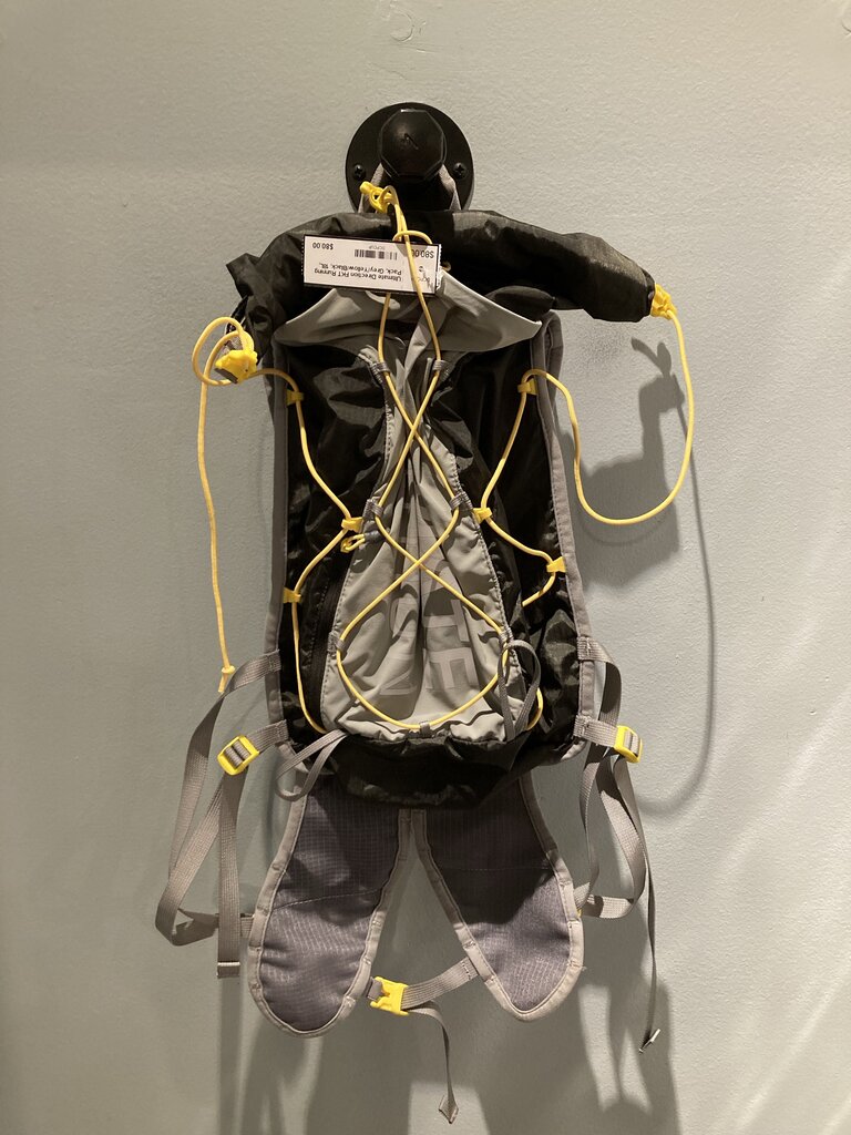 Ultimate Direction FKT Running Pack, Grey/Yellow/Black, 18L, S/M