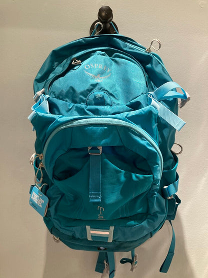 (NWT) Osprey Mira AG 34 Backpack w/ Bladder, Teal