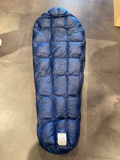 Western Mountaineering Caribou Down Sleeping Bag, Navy, 35deg