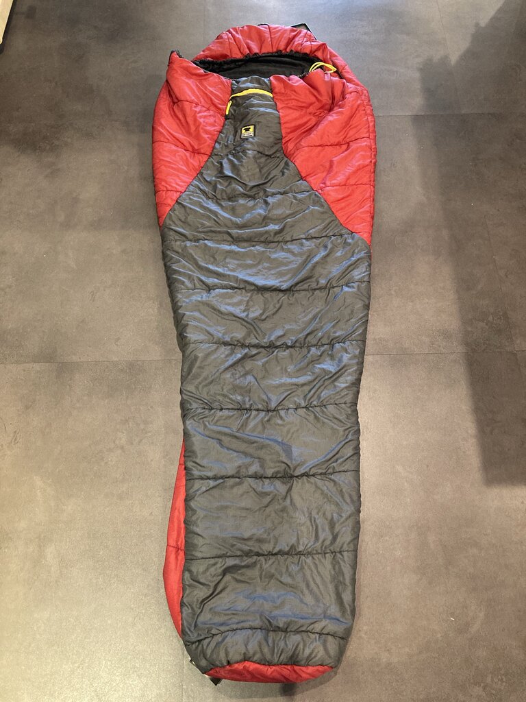 Mountainsmith Flux 20F Synth. Sleeping Bag, Red/Black