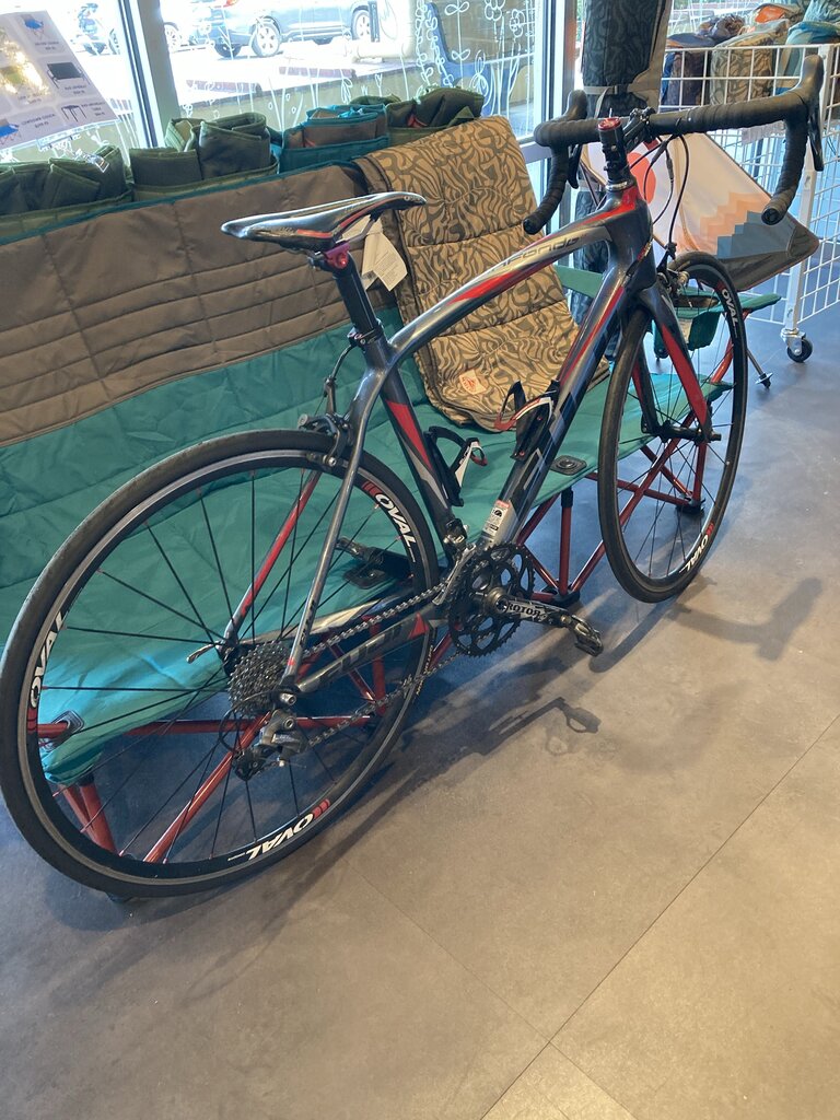 Fuji Gran Fondo 1.5 (Carbon), Black/Grey/Red, 54cm Frame, 622cm Wheel