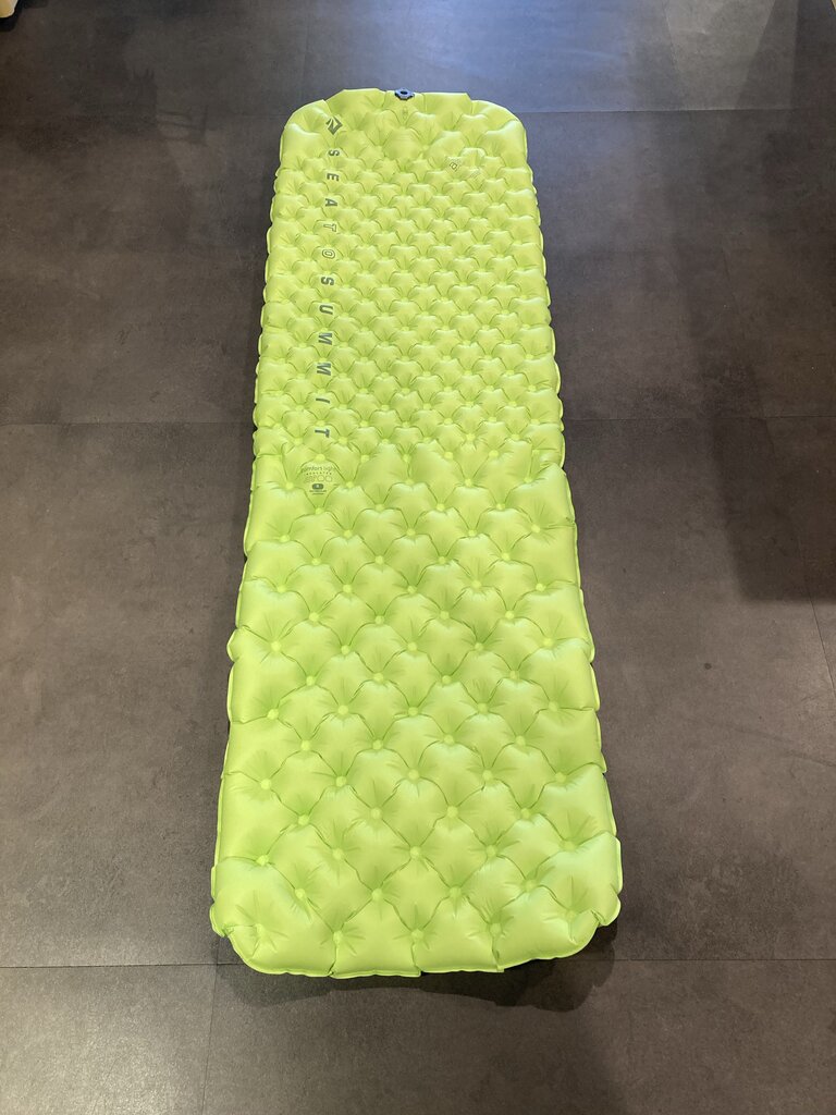 Sea To Summit Comfort Light Insulated Sleeping Pad, Green