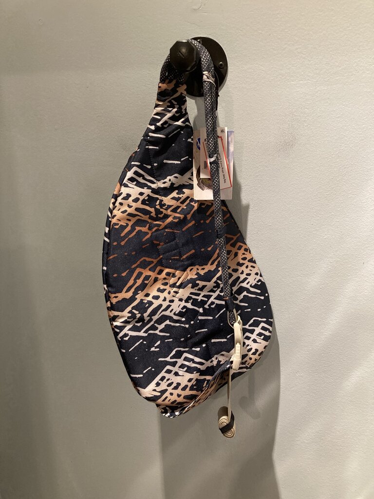 (NWT) Kavu Rope Sling Bag, Black/Brown