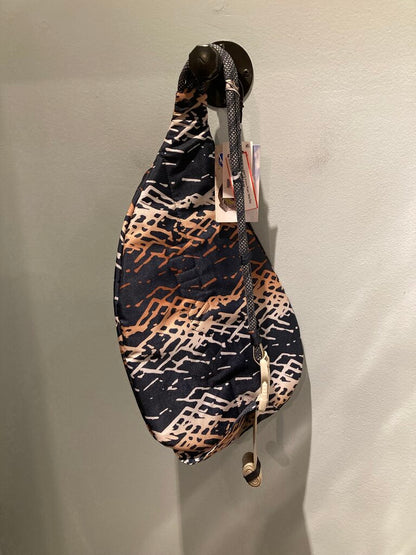 (NWT) Kavu Rope Sling Bag, Black/Brown