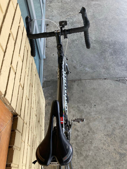 2010 Specialized Roubaix Road Bike, Black, 700c Wheels/L Frame