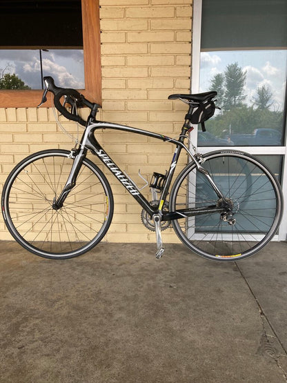 2010 Specialized Roubaix Road Bike, Black, 700c Wheels/L Frame