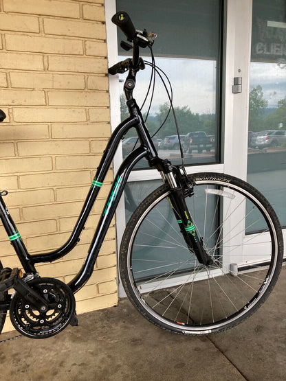 Trek Verve 3 Hybrid Bike, Black, 700c/16"