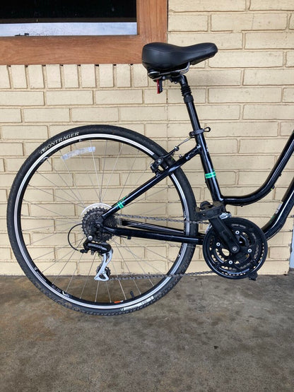 Trek Verve 3 Hybrid Bike, Black, 700c/16"