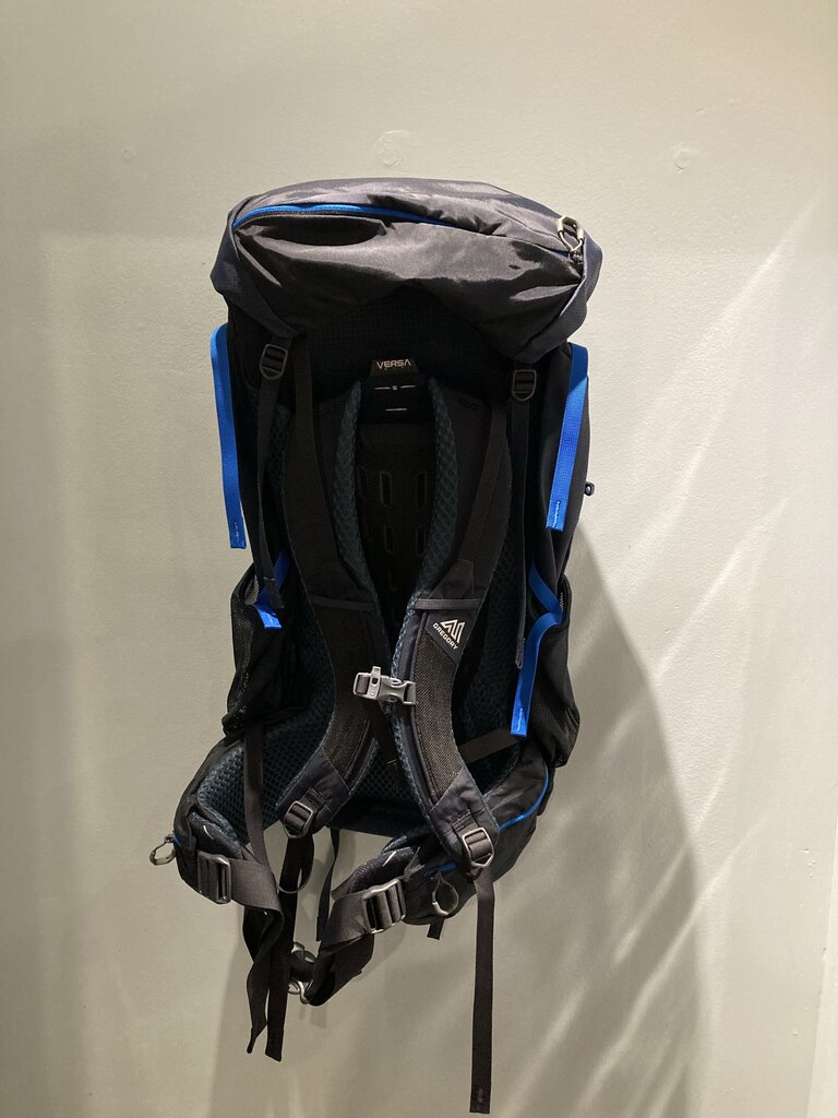 (NWT) Gregory Stout 70 Backpack, Navy