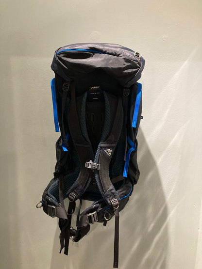(NWT) Gregory Stout 70 Backpack, Navy